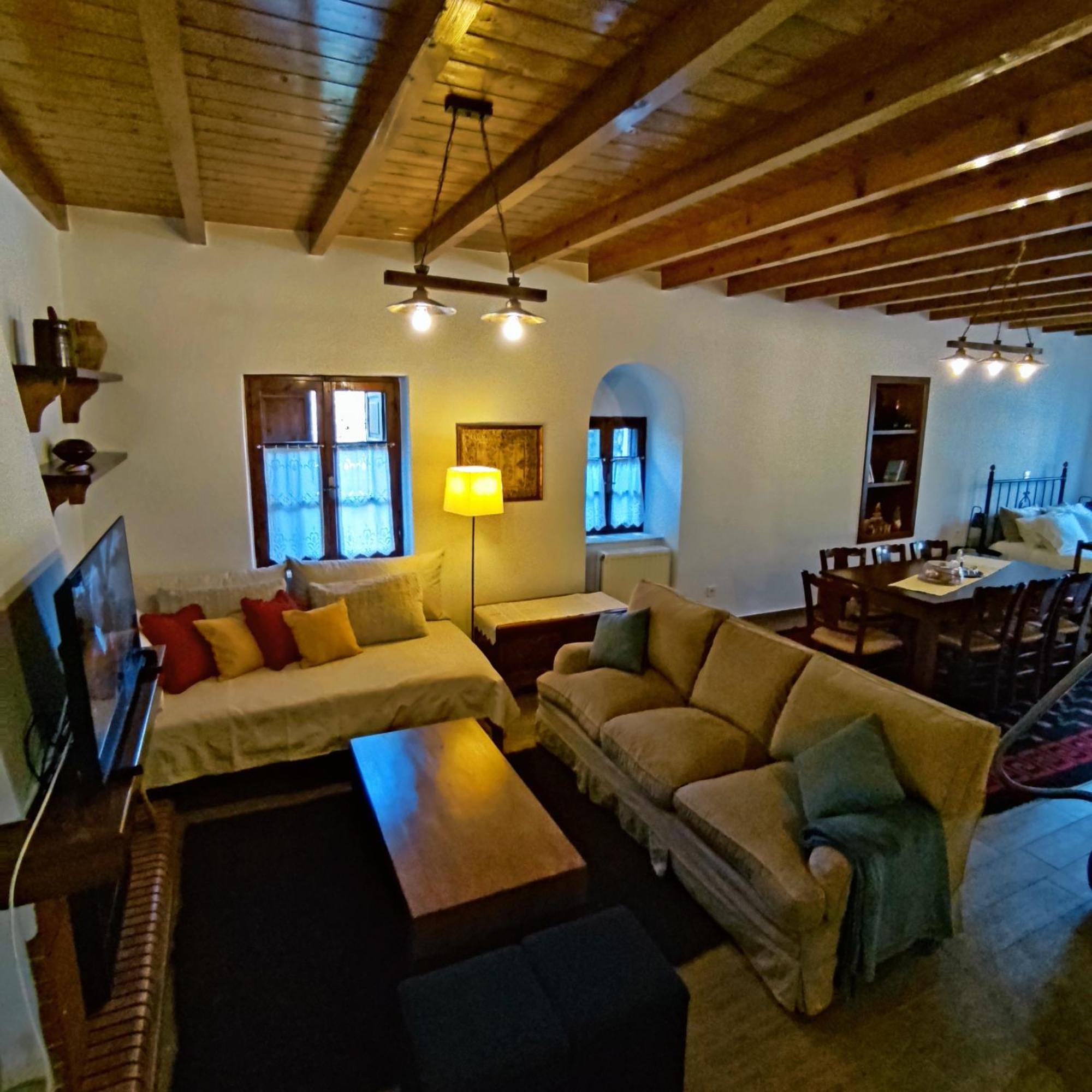 Kristi'S Homes - "Traditional Home" In Δημητσάνα Εξωτερικό φωτογραφία